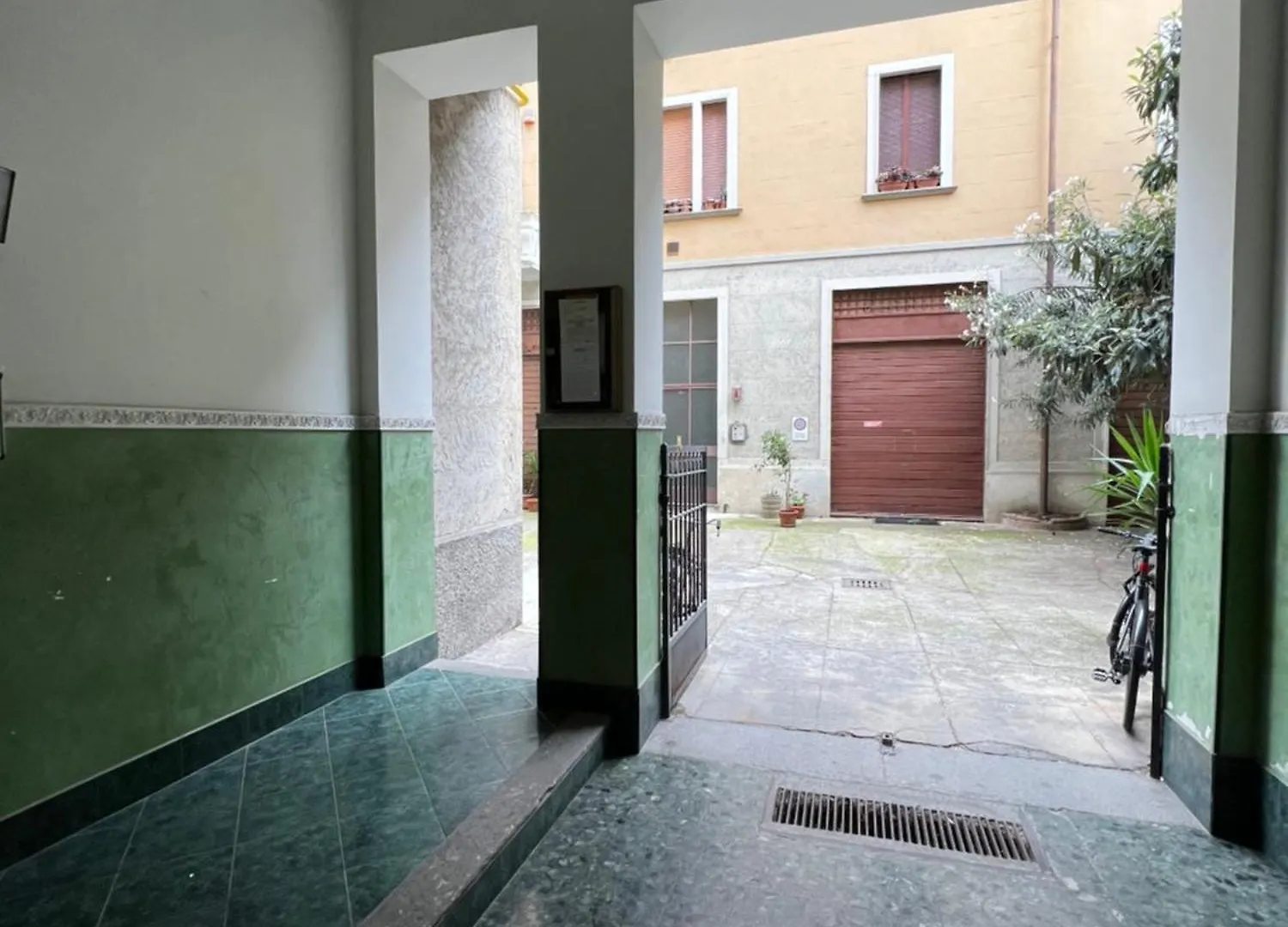 Bassano32 Space La Tua Nuova Casa Pop A Nolo Milan Italy